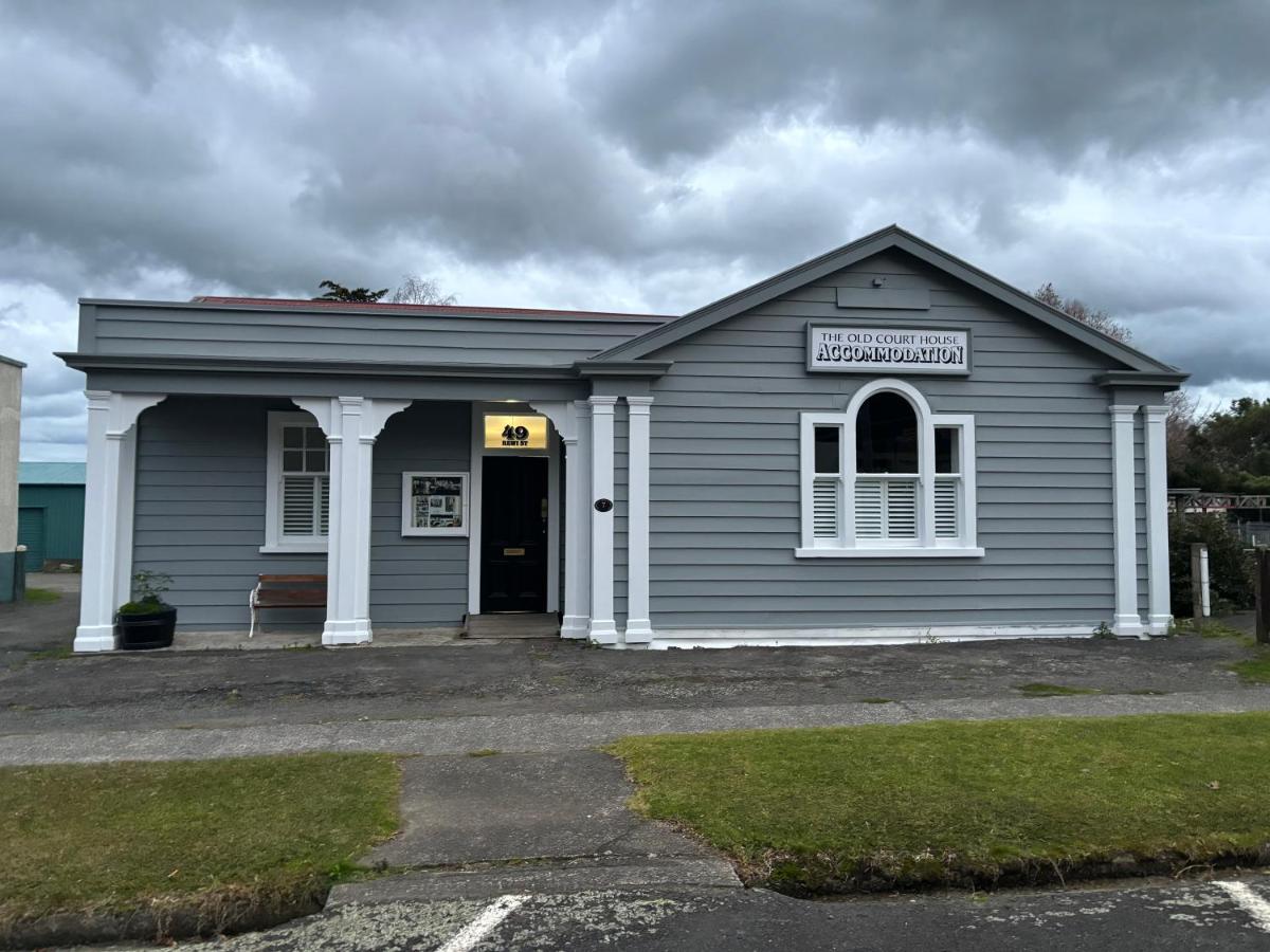Te Aroha courthouse - B&B Te Aroha