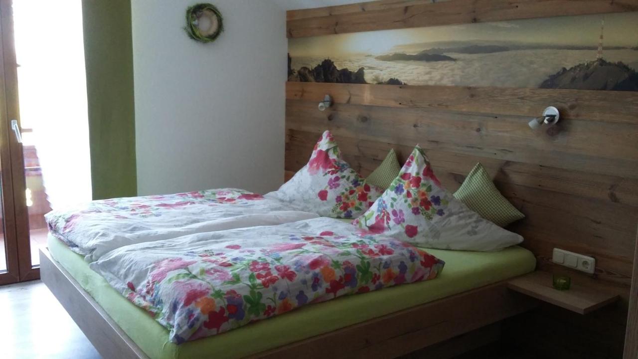 Apartment mit 2 Schlafzimmern und Balkon