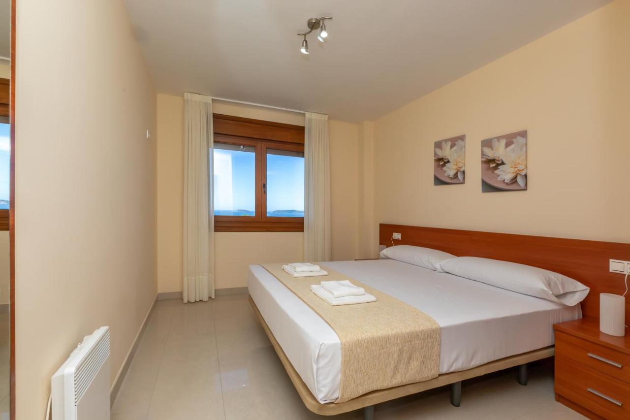 Two-Bedroom Apartment with Terrace and Sea View