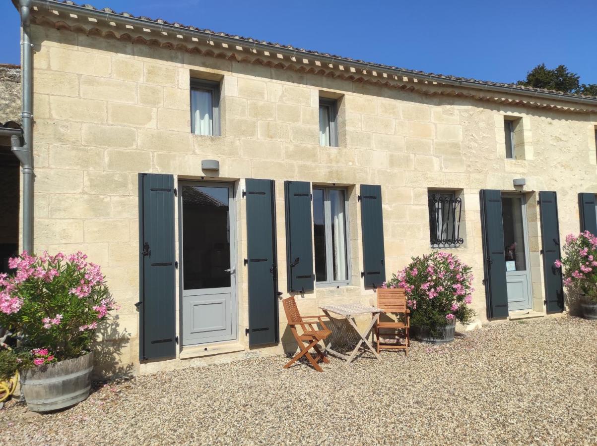 Clos Vieux Rochers Vineyard - B&B