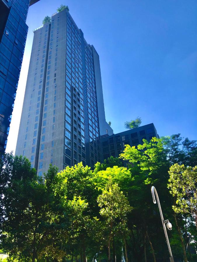 Stylish Urban Oasis Icon City with Sky Pool and Cozy Interior - Bed and Breakfast Petaling Jaya