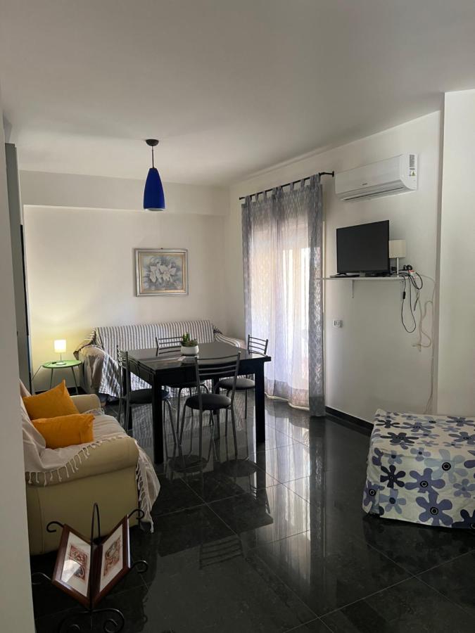 Casa vacanze Òikos Letojanni -Taormina mare - B&B Letojanni