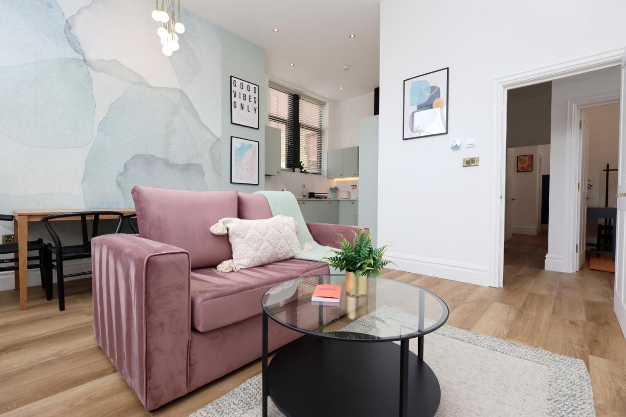 No 8 Grosvenor - 10min walk from Cabot Circus - B&B
