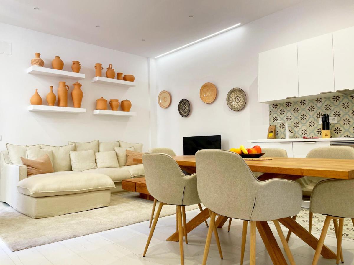 Piso familiar con tres habitaciones en La Goleta - B&B Málaga