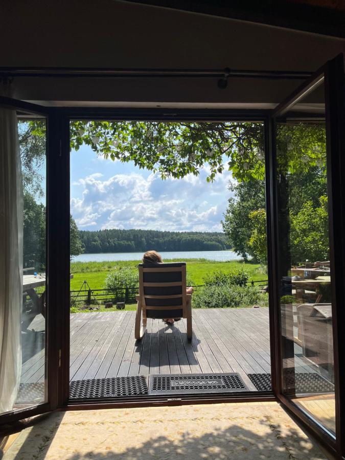 Dom w lesie nad jeziorem Kaszuby - B&B