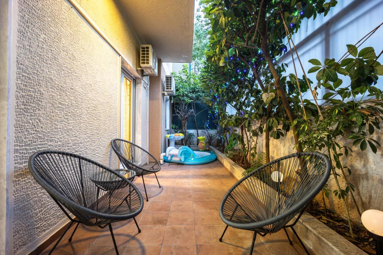 Spacious Garden apt - B&B Atenas