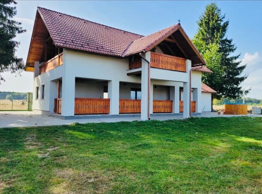 Szencsedi kulcsosház medencével - Chambres d’hôtes