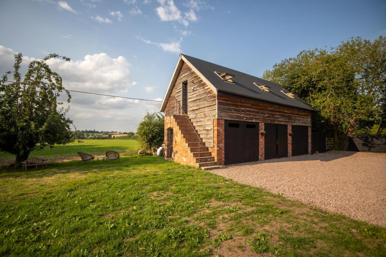 Stunning Studio with Countryside Views & Parking - Bed and Breakfast Lugwardine