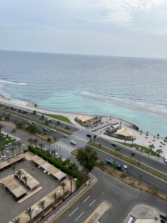 شقة بااطلاله بحريهDamac Al Jawharah Tower1408 - Bed and Breakfast