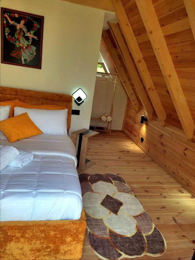 Superior Chalet