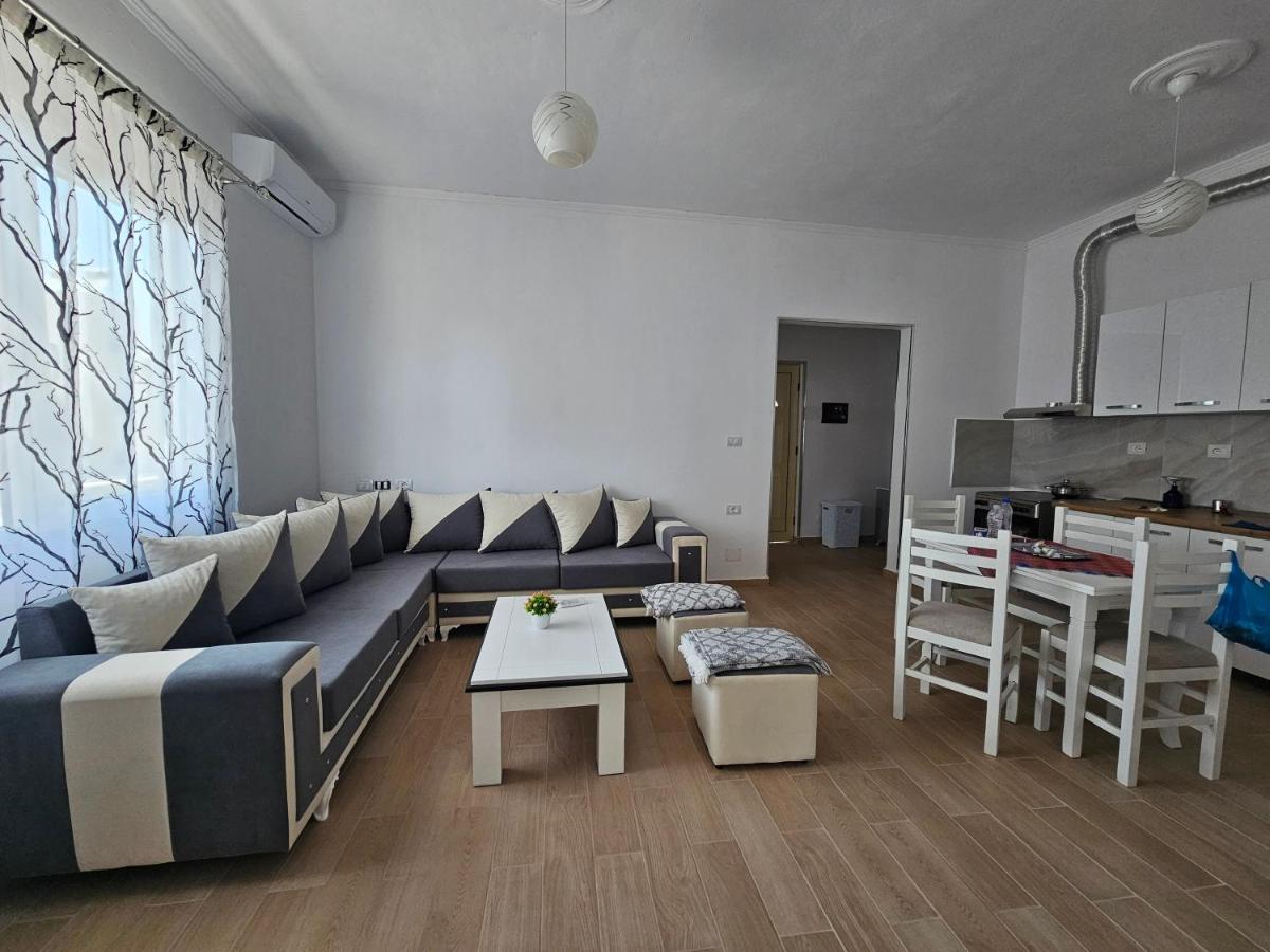 Anisa's Apartment - B&B Valona