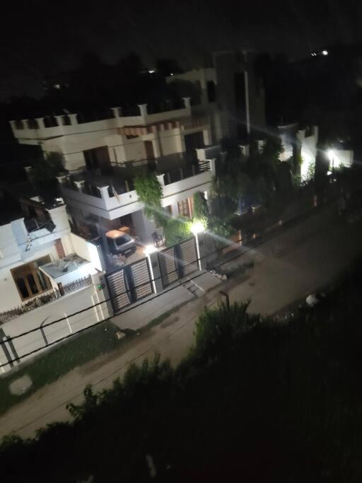 Moonlight Homestay - B&B