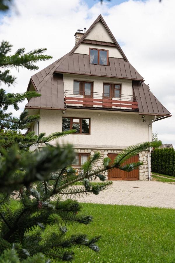 Willa Brylówka - komfortowa willa na wyłączność - 15 minut pieszo do Krupówek IZBY PODHALAŃSKIE - B&B
