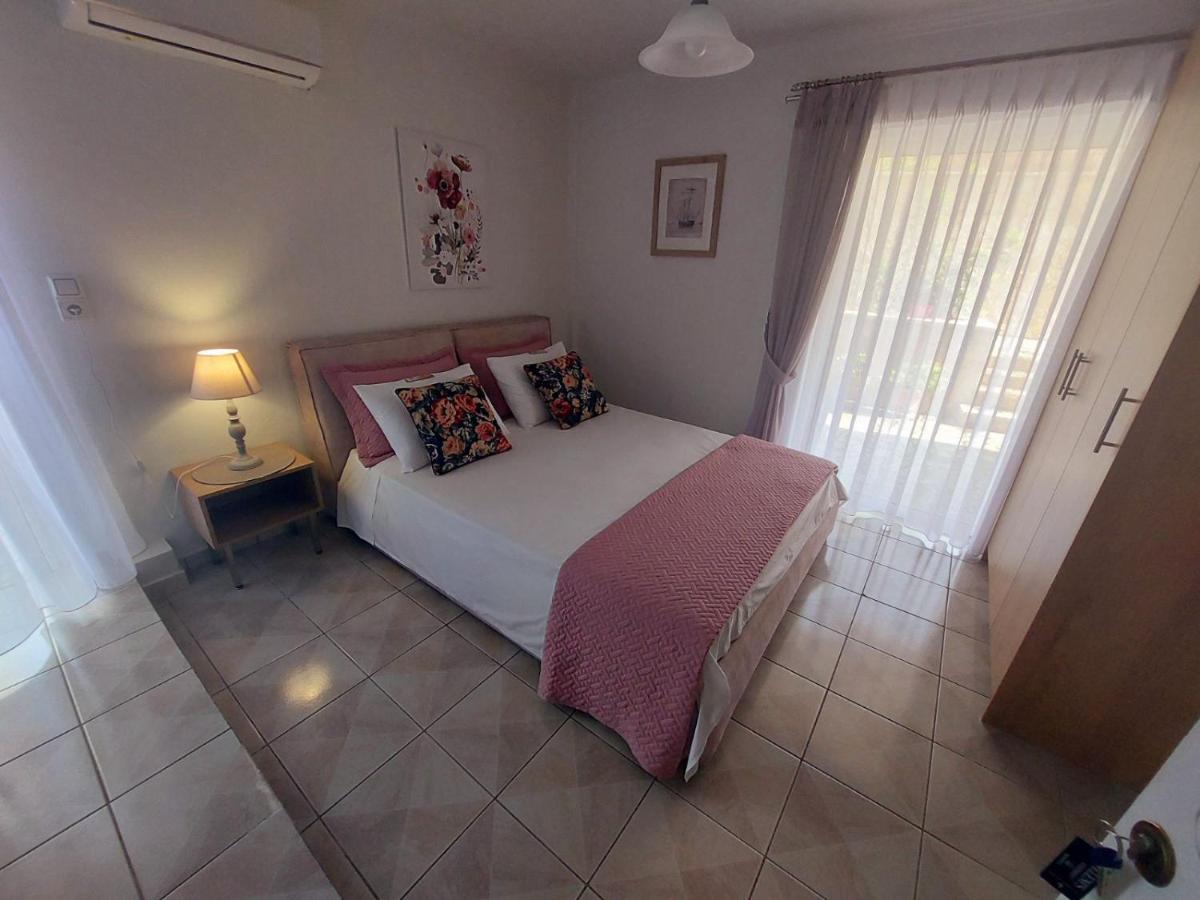 Eleni's Apartments Igoumenitsa - Γκαρσονιέρα στο ισόγειο επιπλωμένη, εξοπλισμένη - Ferienwohnung