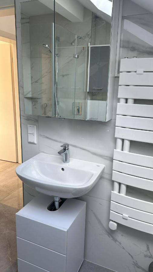 Zwei Zimmer Apartment - ideal zum getrennten Schlafen - Ferienwohnung München