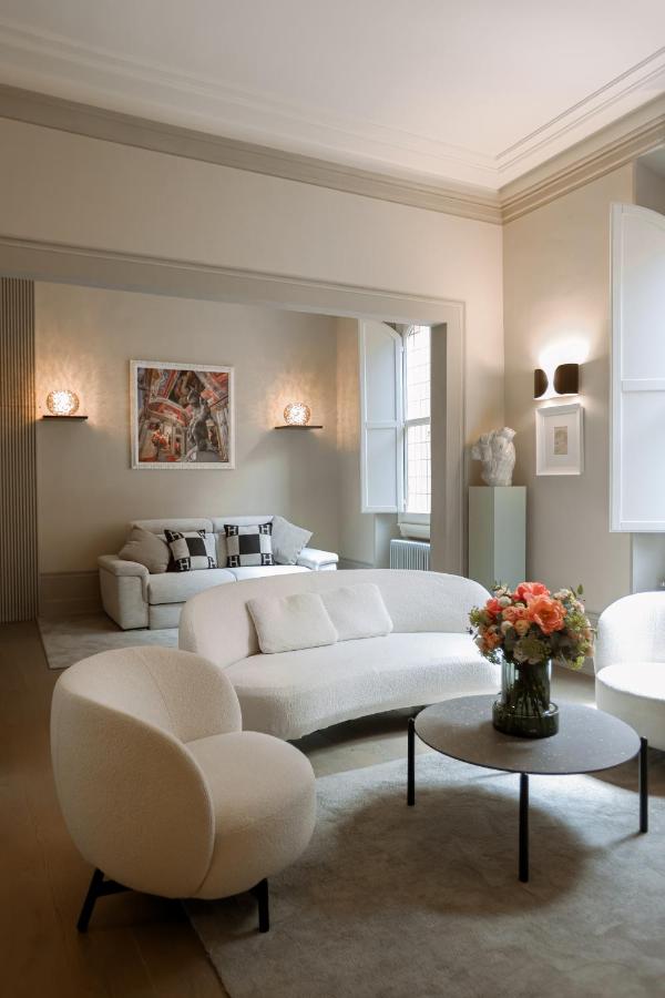 2 min Duomo - Chic Novella - Parcheggio - B&B
