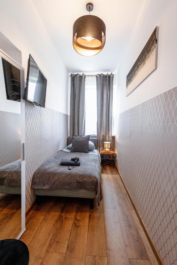 Standard Single Room with Shared Bathroom