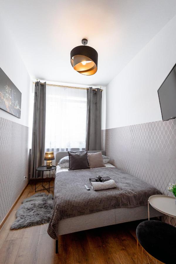 Standard Double Room with Shared Bathroom