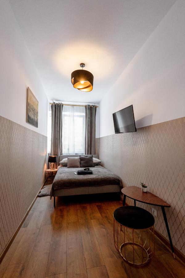 Standard Double Room with Shared Bathroom