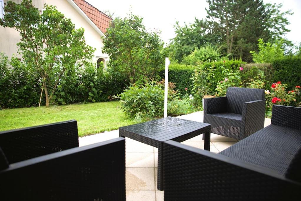 Cozy & Calm 3 BR House with Garden - B&B