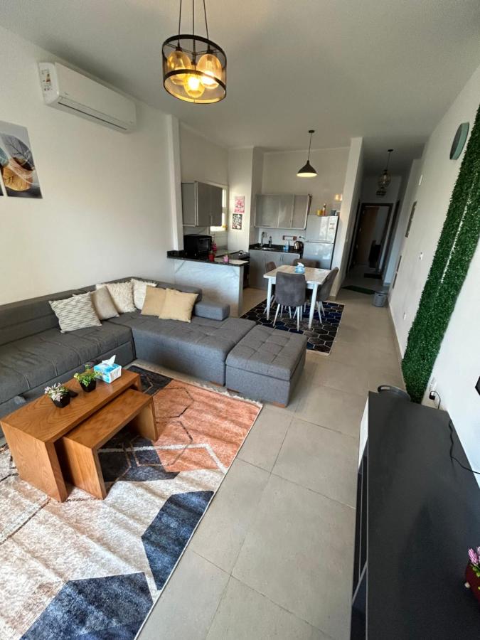 Amwaj Resort امواج الساحل الشمالى 2 نوم 2 حمام - Chambres d'hôtes El-Alamein