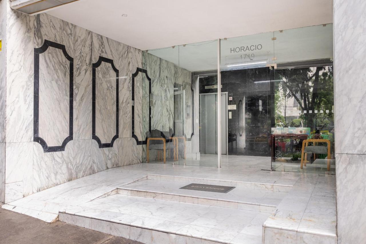 Posh Polanco Stay TVs and Desks in Each Room - Chambres d’hôtes Mexico