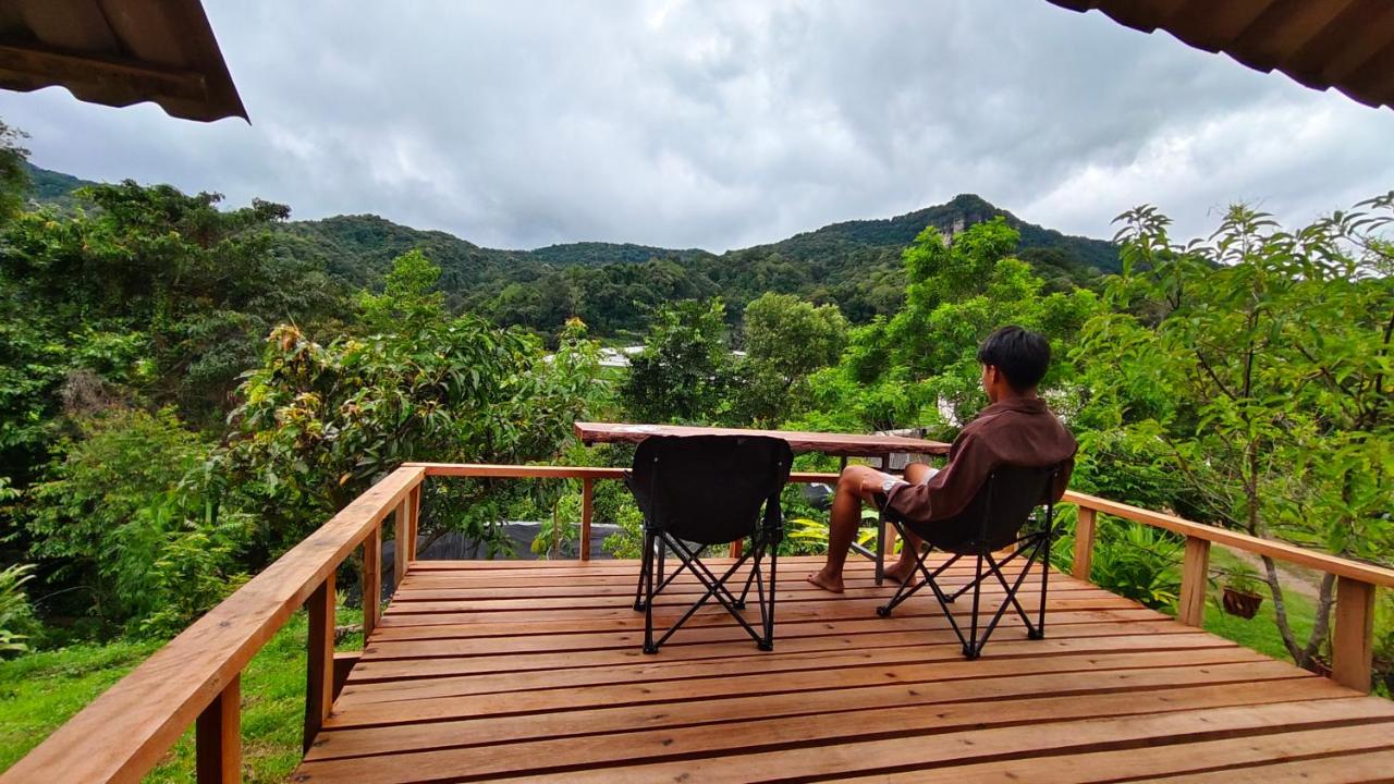 Rimna Banpark 3 รินาบ้านพัก 3 - B&B
