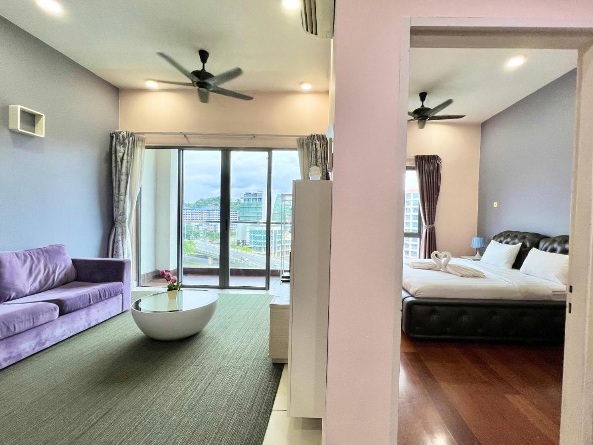 Apartment with City View