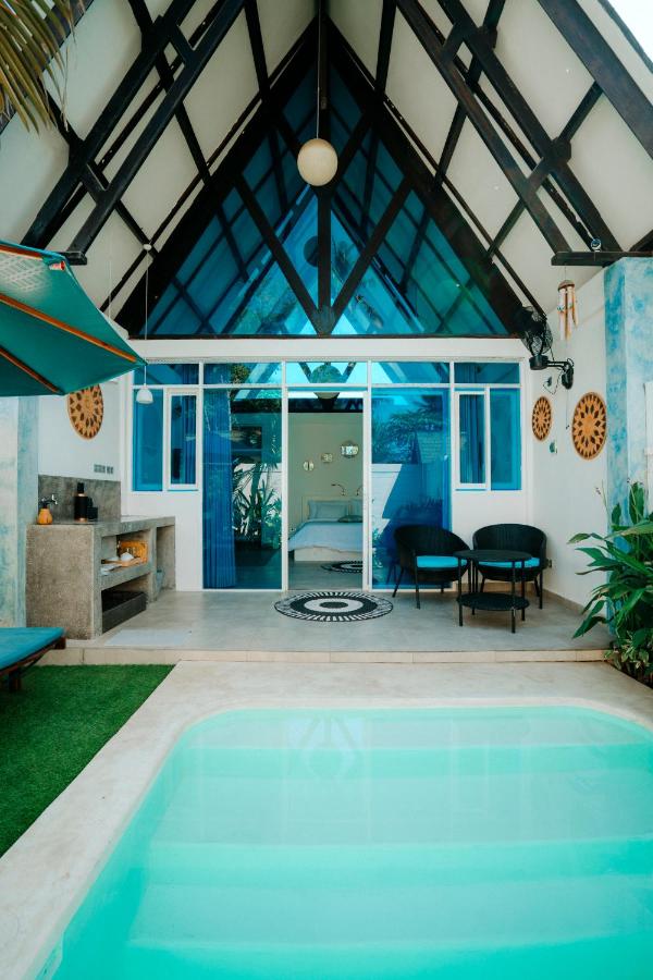 Atties Villa Gili Air - Bed and Breakfast