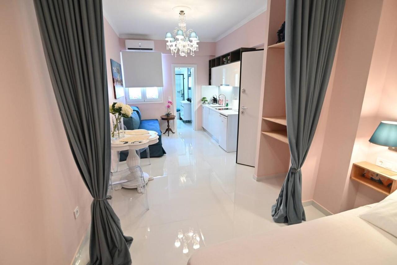 Warm & cozy studio - apartment 2 - B&B Atenas