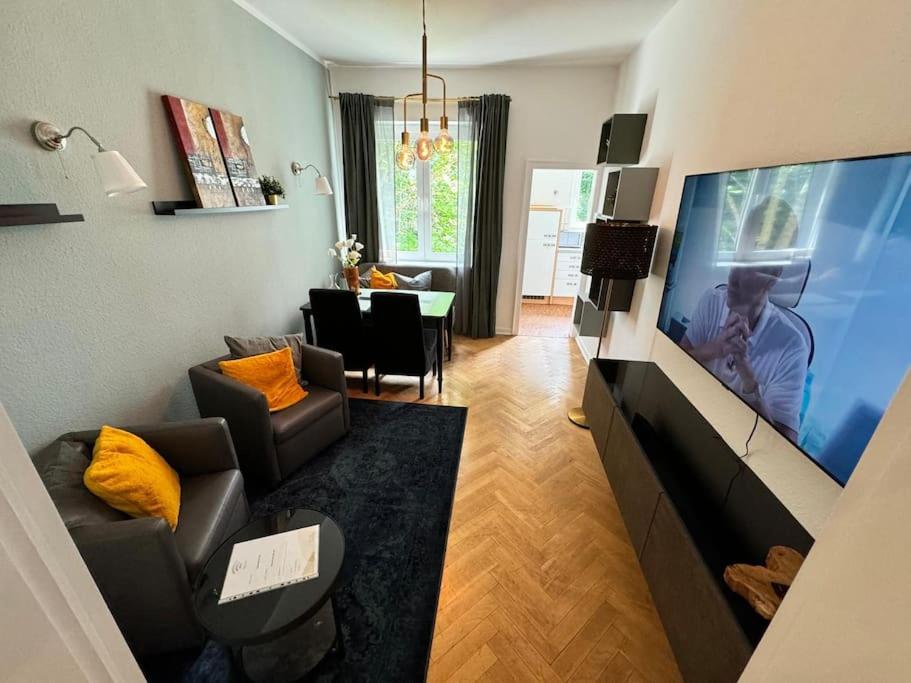 1-4 Pers direkt in der City Wuppertal - stilvoll - B&B Wuppertal