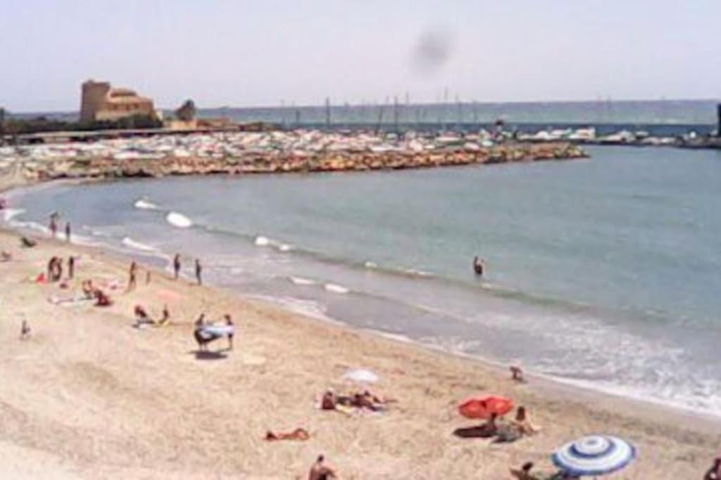 Disfruta frente al mar, a 50 metros, y desconecta - Ferienwohnung Torre de la Horadada