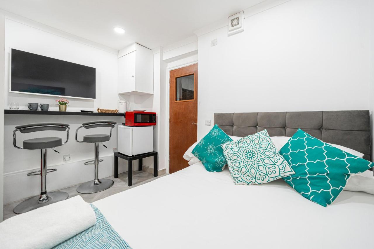 Comfy Small basement Studio in Kensington Olympia - B&B