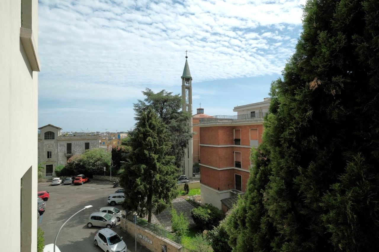 PIRAMIDE SHABBY by Casa e Lode - colosseum, air conditioning - B&B