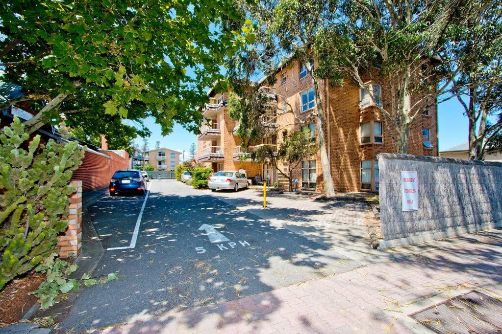 Getaway on Gordon - Comfortable stylish apartment - B&B Glenelg