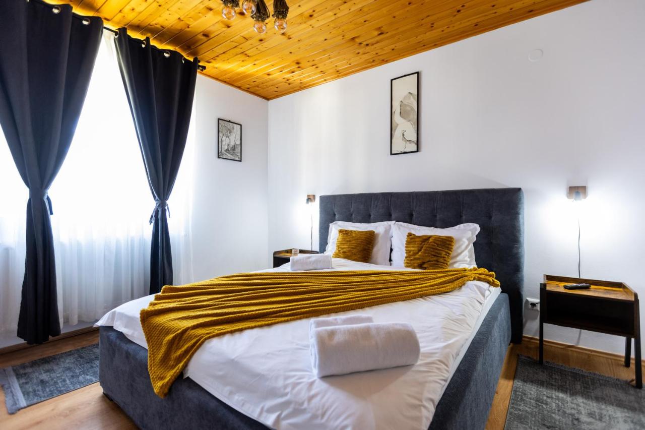 Villa Falco Bianco - B&B Buşteni