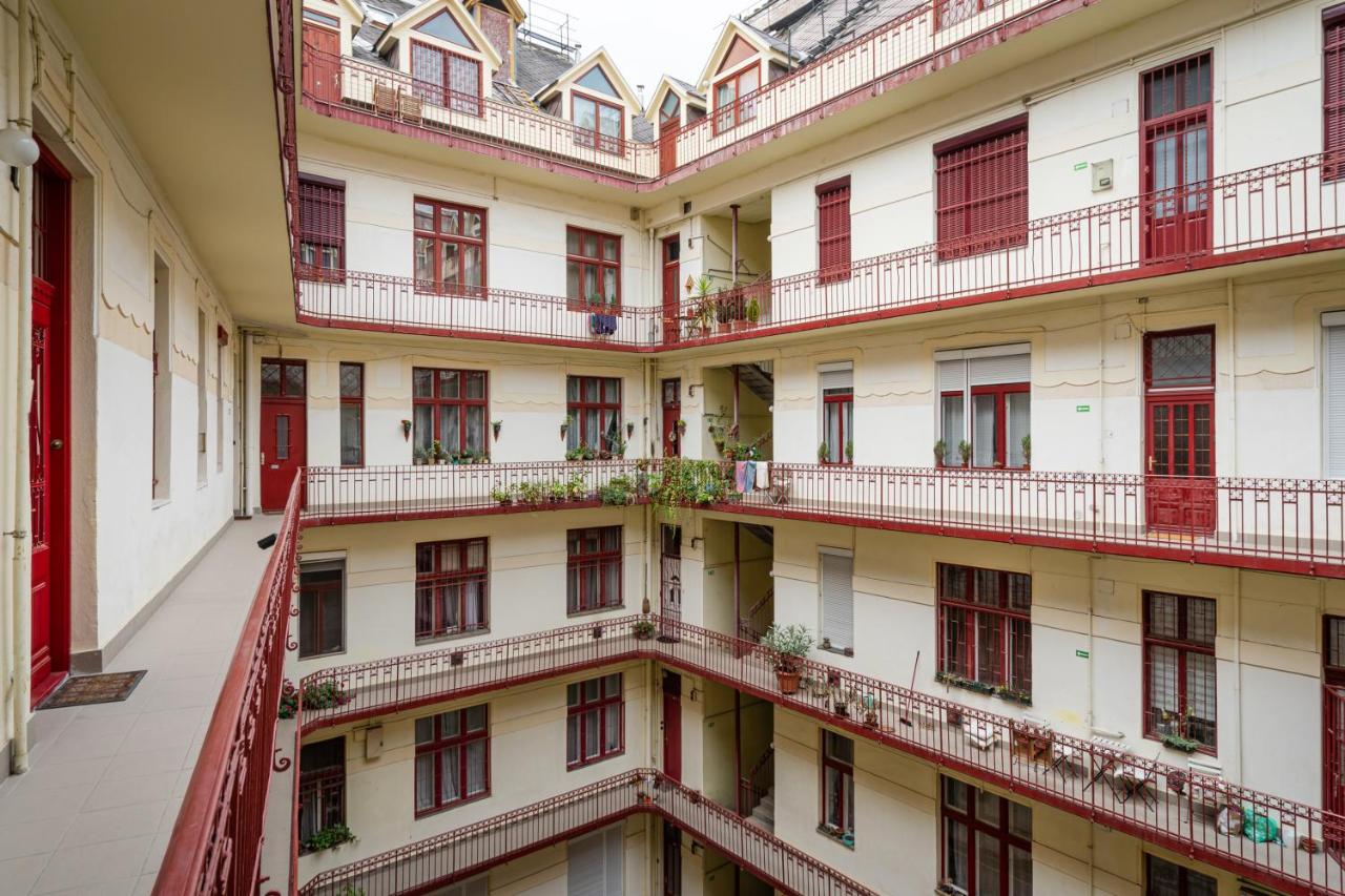 Nirvana Niche Apartment - B&B Budapest