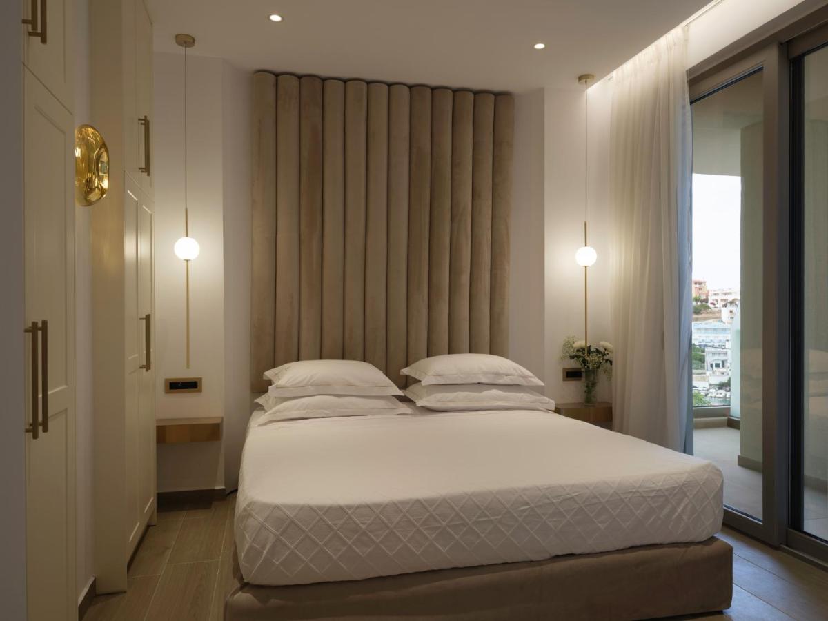 Superior One Bedroom Suite with Sea View
