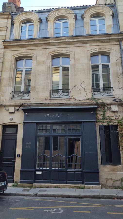 Appartement 1er étage sur cour aux Chartrons - B&B