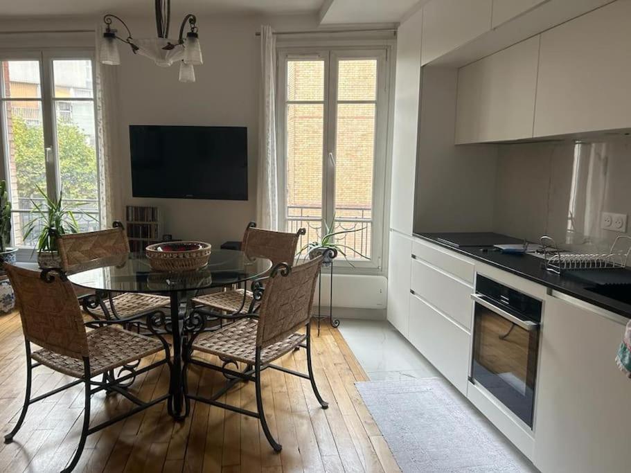 Beautiful contemporary and cosy flat in Paris - B&B Boulogne-Billancourt