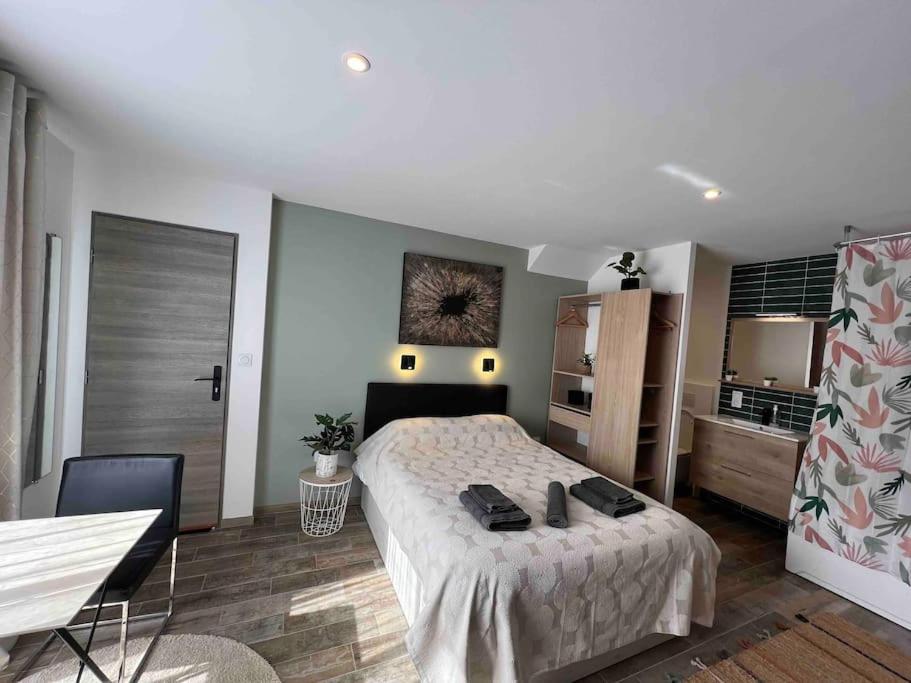 Cosy studio l'éclipse Balneo - B&B