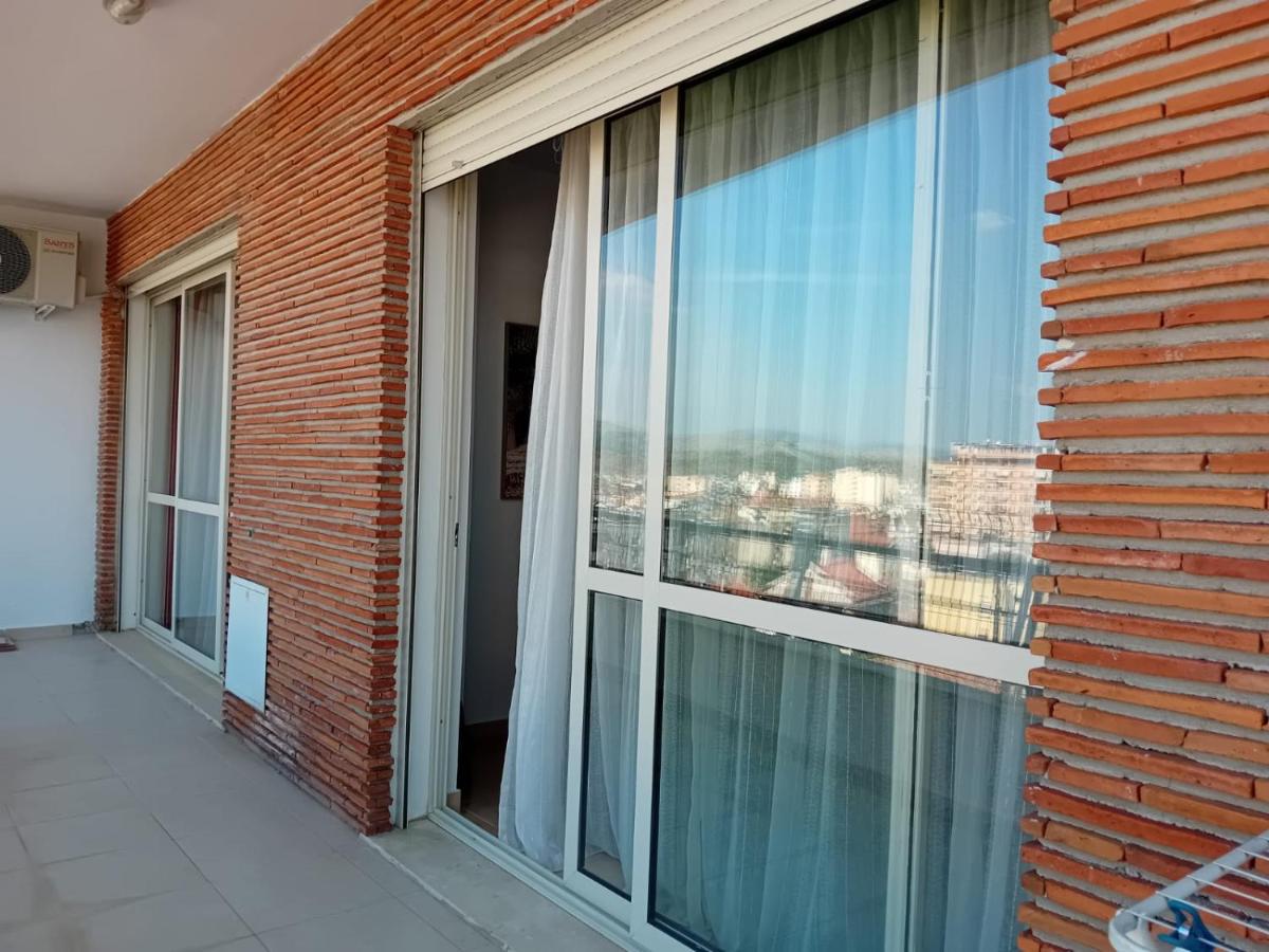Sunlight Apartment Shkoder - Bed and Breakfast