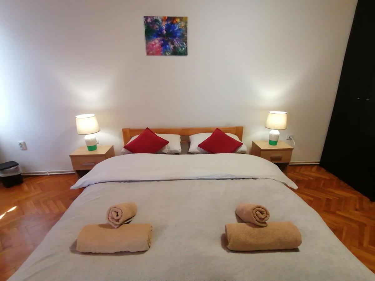 Cozy 1-bdrm apt in Dubec, ideal for work or study - Bed and Breakfast