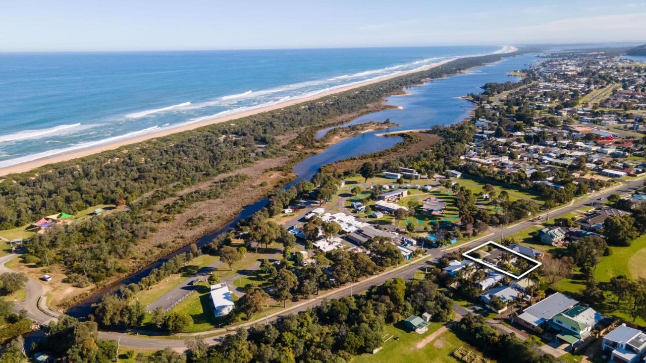 Eastern Beach Bach - B&B