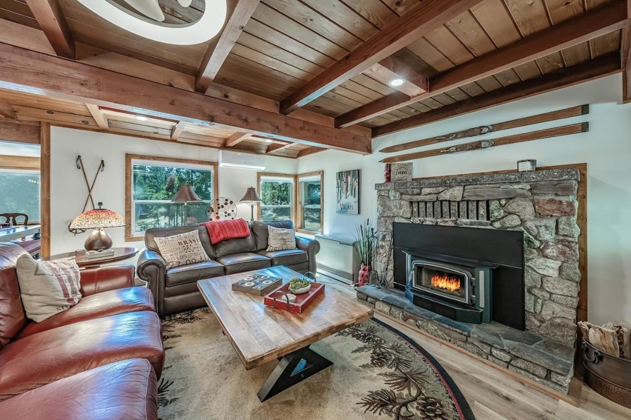 Buckeye Bear's Den-AC-Walking Distance to town - B&B Shaver Lake