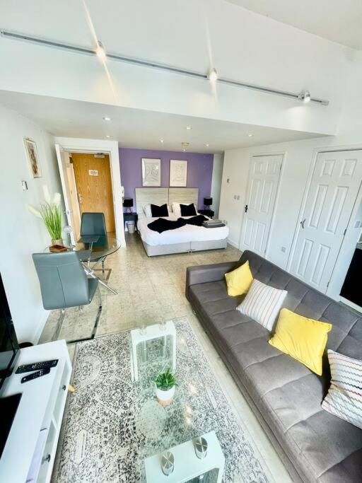Cambridge City Centre Studio First Floor Sleeps 3 - Chambres d’hôtes