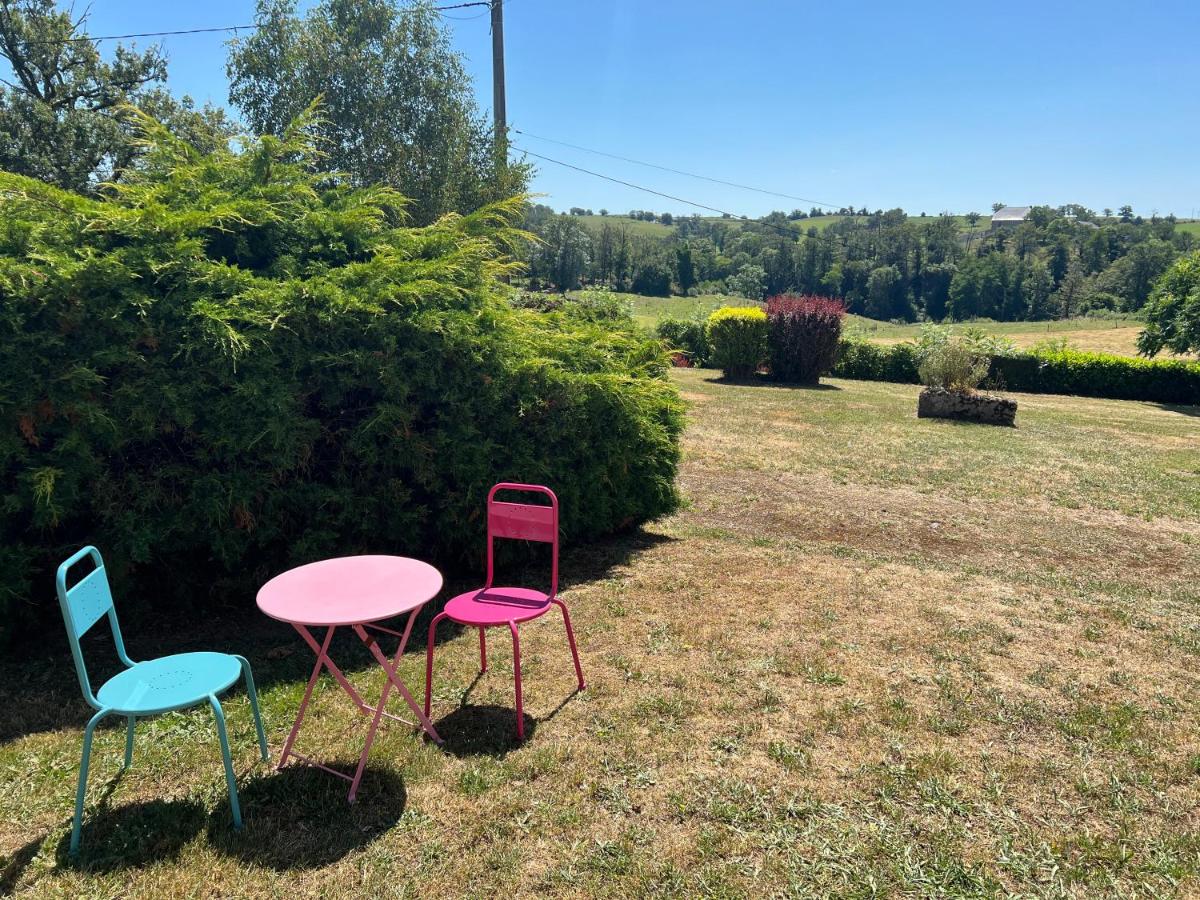 Belle Maison avec vue magnifique , séjour pleine nature gd jardin - Ferienwohnung
