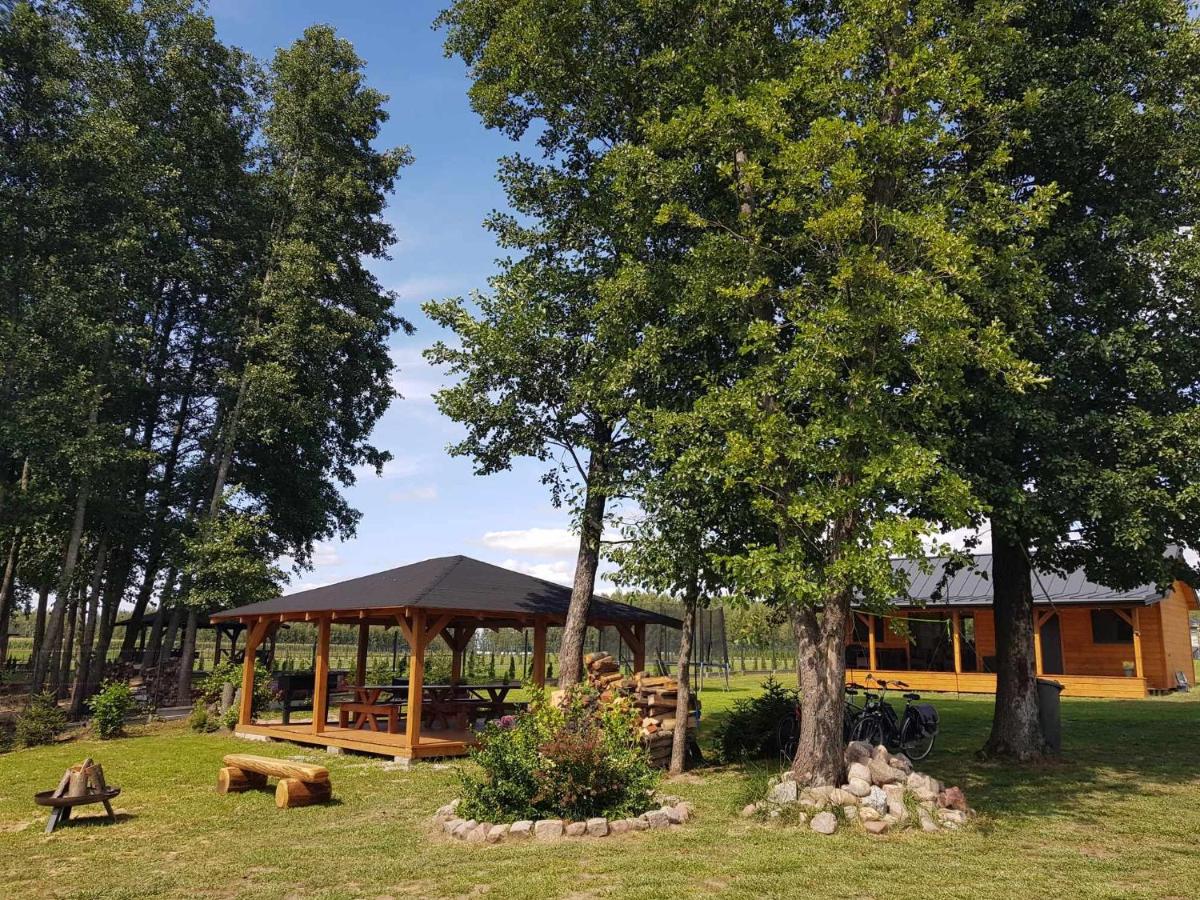 Domek Wypoczynkowy Zacisze w Makosiejach z dostępem do rzeki, z balią i jacuzzi - B&B