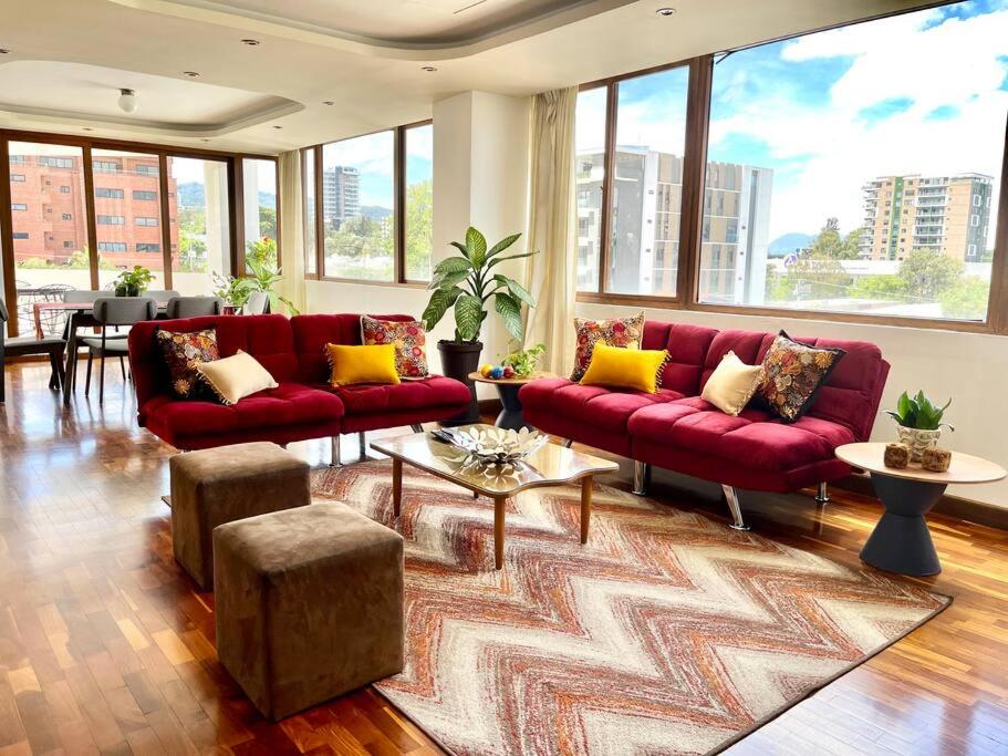DP4 Spacious apartment, great views of the city - Chambres d’hôtes