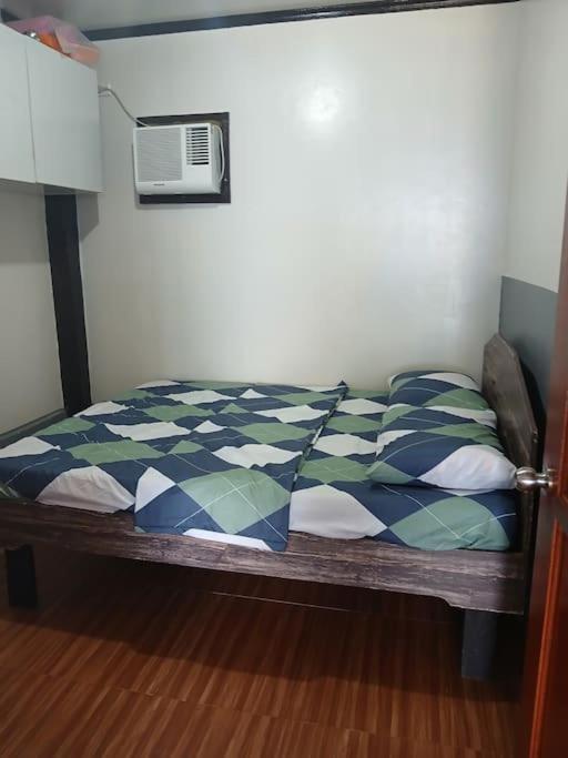 Zyrine Homestay - Seawall Side - B&B